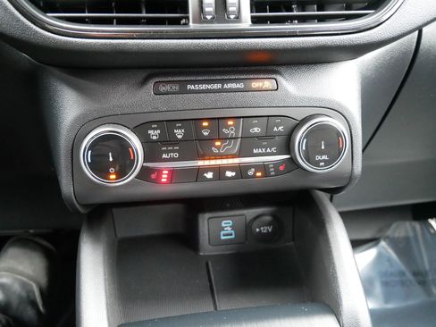 Used 2023 Ford Escape ST-Line image 23