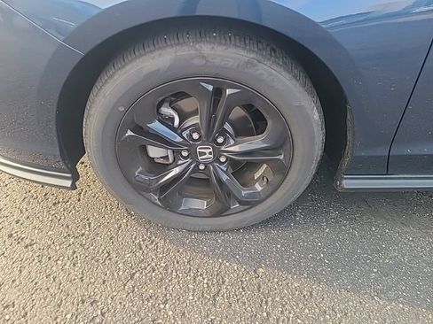 Used 2025 Honda Accord SE image 10