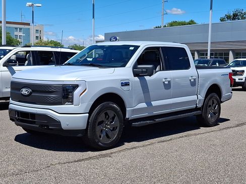 Certified 2025 Ford F150 Lightning Flash AWD/4WD image 5