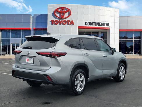 Certified 2024 Toyota Highlander LE image 5