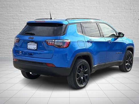 New 2026 Jeep Compass Latitude image 4