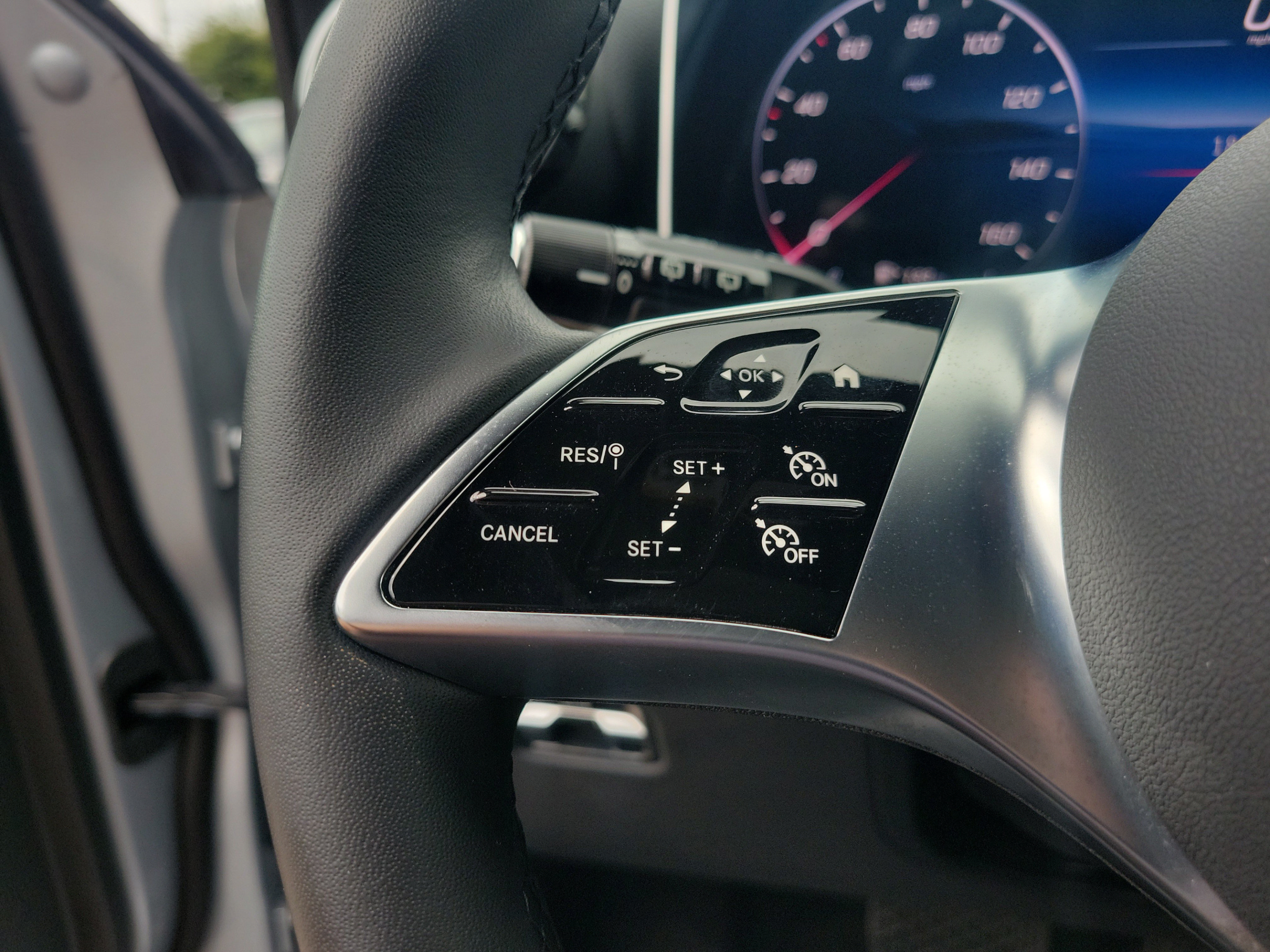 Certified 2026 Mercedes-Benz GLC 300 image 27