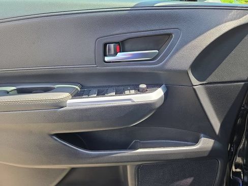 Used 2025 Toyota Sienna XLE Woodland Edition AWD/4WD image 12