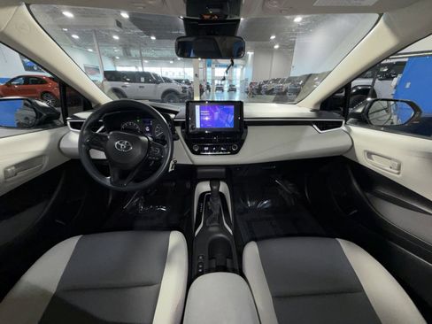 Used 2024 Toyota Corolla LE image 34