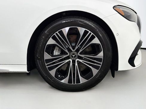 New 2026 Mercedes-Benz E 450 4MATIC Sedan image 34