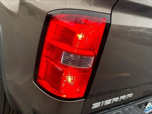 Used 2015 GMC Sierra 1500 SLT w/ SLT Crew Cab Value Package image 24