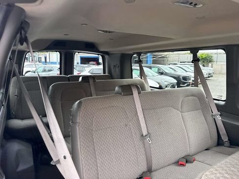 Used 2025 Chevrolet Express 3500 LT w/ LT Preferred Equipment Group RWD image 23