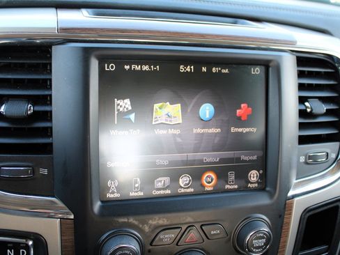 Used 2014 RAM 1500 Laramie w/ Convenience Group image 27