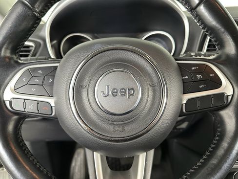 Used 2021 Jeep Compass Altitude image 9