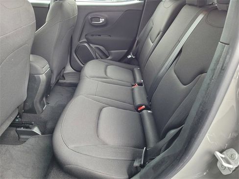 Certified 2019 Jeep Renegade Sport image 18