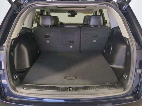 Used 2023 Jeep Grand Cherokee Limited w/ Luxury Tech Group II image 14