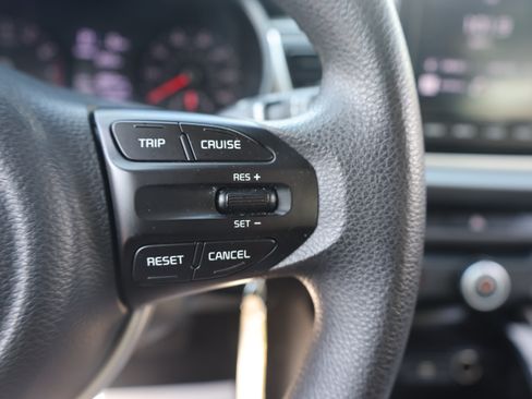 Used 2023 Kia Rio S FWD image 15