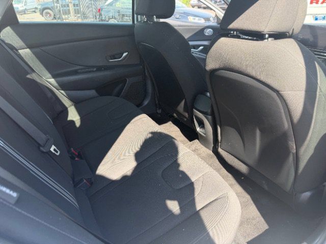Used 2024 Hyundai Elantra SEL FWD image 30