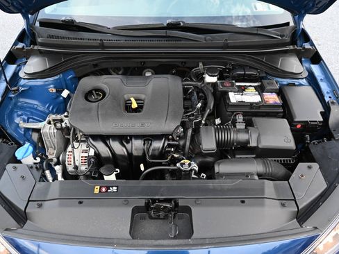 Used 2020 Hyundai Elantra SE FWD image 34