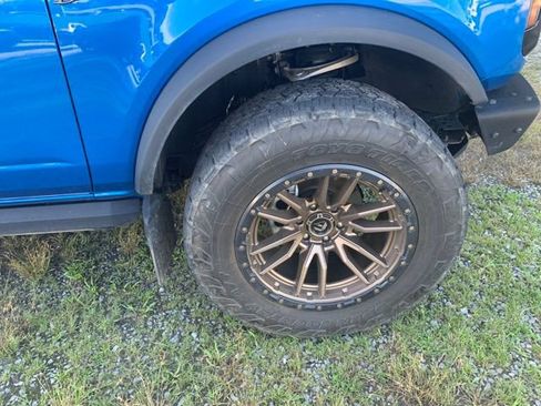 Used 2024 Ford Bronco Badlands AWD/4WD image 11