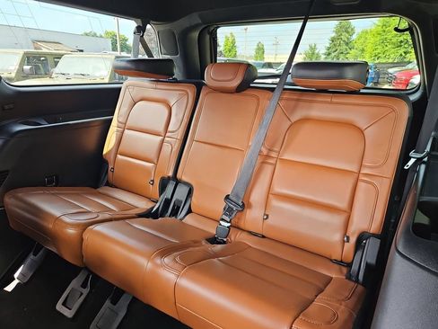 Used 2021 Lincoln Navigator L Reserve AWD/4WD image 30