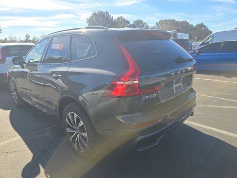 Used 2025 Volvo XC60 B5 Core image 3