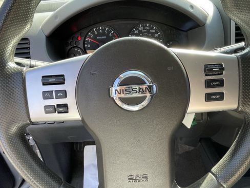 Used 2015 Nissan Xterra S AWD/4WD image 18