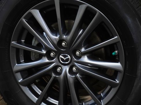 Used 2019 MAZDA CX-5 Touring image 11