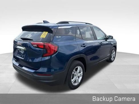 Used 2021 GMC Terrain SLE w/ Driver Convenience Package FWD image 3