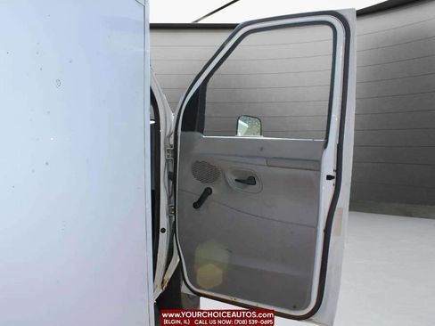 Used 1997 Ford E-350 and Econoline 350 image 10