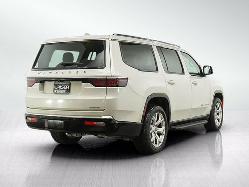 Used 2022 Jeep Wagoneer Series II AWD/4WD image 5