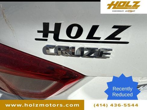 Used 2017 Chevrolet Cruze LT image 29