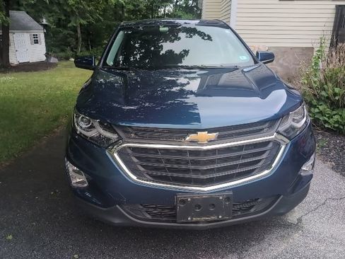 Used 2021 Chevrolet Equinox LT AWD/4WD image 2