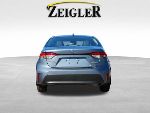 Used 2024 Toyota Corolla XLE image 6