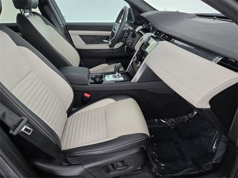 Certified 2023 Land Rover Discovery Sport SE R-Dynamic image 3