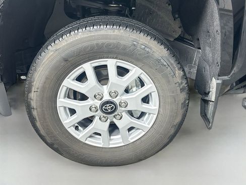 Used 2024 Toyota Tacoma SR5 RWD image 30