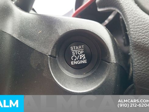 Used 2020 Jeep Compass Trailhawk AWD/4WD image 12
