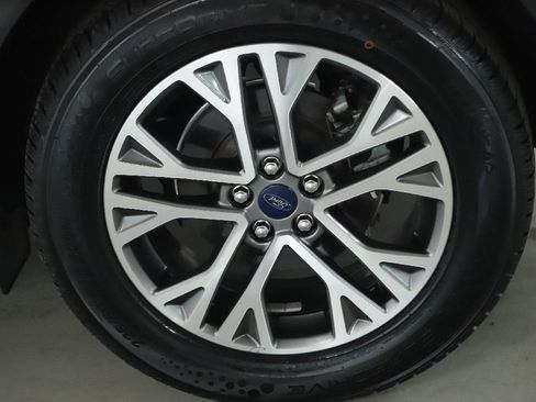 Used 2022 Ford Escape SEL image 41