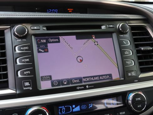 Used 2015 Toyota Highlander Limited FWD image 24