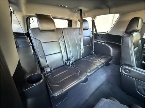 Used 2019 GMC Yukon XL Denali w/ Denali Ultimate Package AWD/4WD image 32