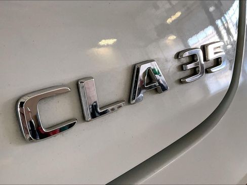 Used 2022 Mercedes-Benz CLA 35 AMG 4MATIC image 9