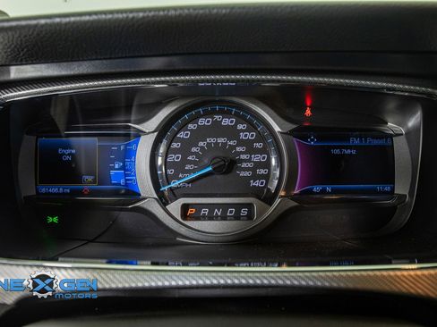 Used 2019 Ford Taurus SHO image 16