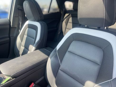 Used 2024 Chevrolet Blazer EV LT AWD/4WD image 6