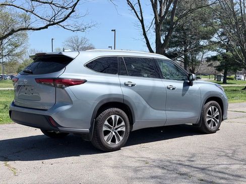 Used 2022 Toyota Highlander XLE image 41