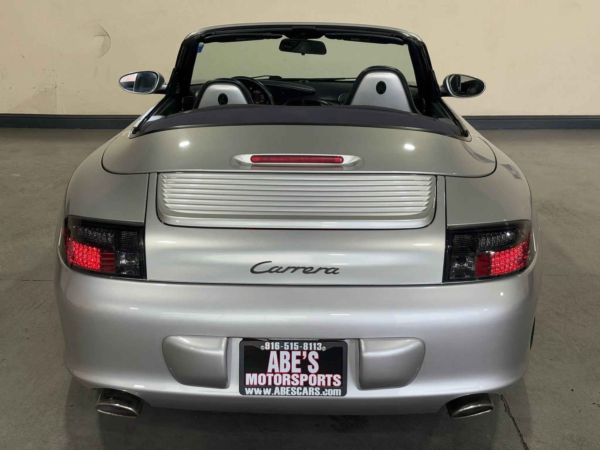 Used 2004 Porsche 911 Cabriolet image 11