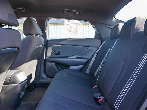 Certified 2025 Hyundai Elantra SEL image 20