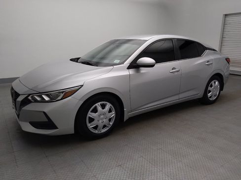 Used 2021 Nissan Sentra S w/ Trunk Package FWD image 2