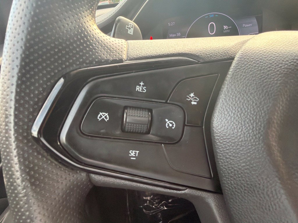 Used 2023 Chevrolet Bolt EUV LT w/ Driver Confidence Package FWD image 41
