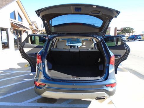 Used 2017 Hyundai Santa Fe Sport image 23