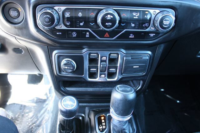 Used 2022 Jeep Wrangler Unlimited Sport AWD/4WD image 21