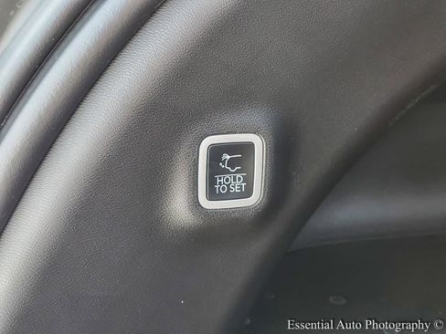 Used 2025 Jeep Wagoneer S Limited image 30