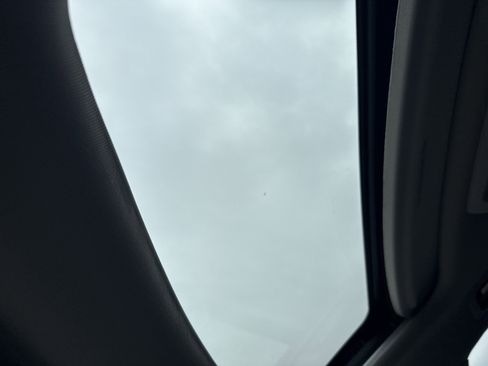 Used 2016 Honda Odyssey Touring image 32