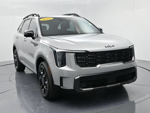 Certified 2025 Kia Sorento SX Prestige AWD/4WD image 2