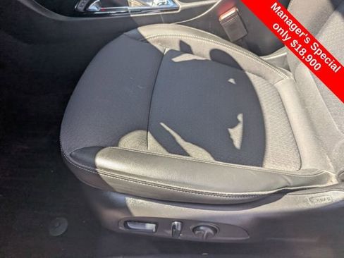 Used 2023 Buick Encore GX Preferred w/ Cold Weather Comfort Package AWD/4WD image 22