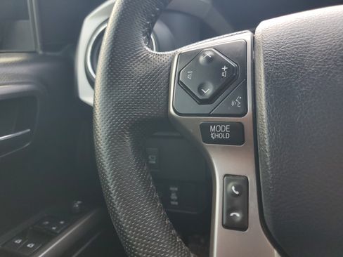 Used 2020 Toyota Tacoma Limited AWD/4WD image 24